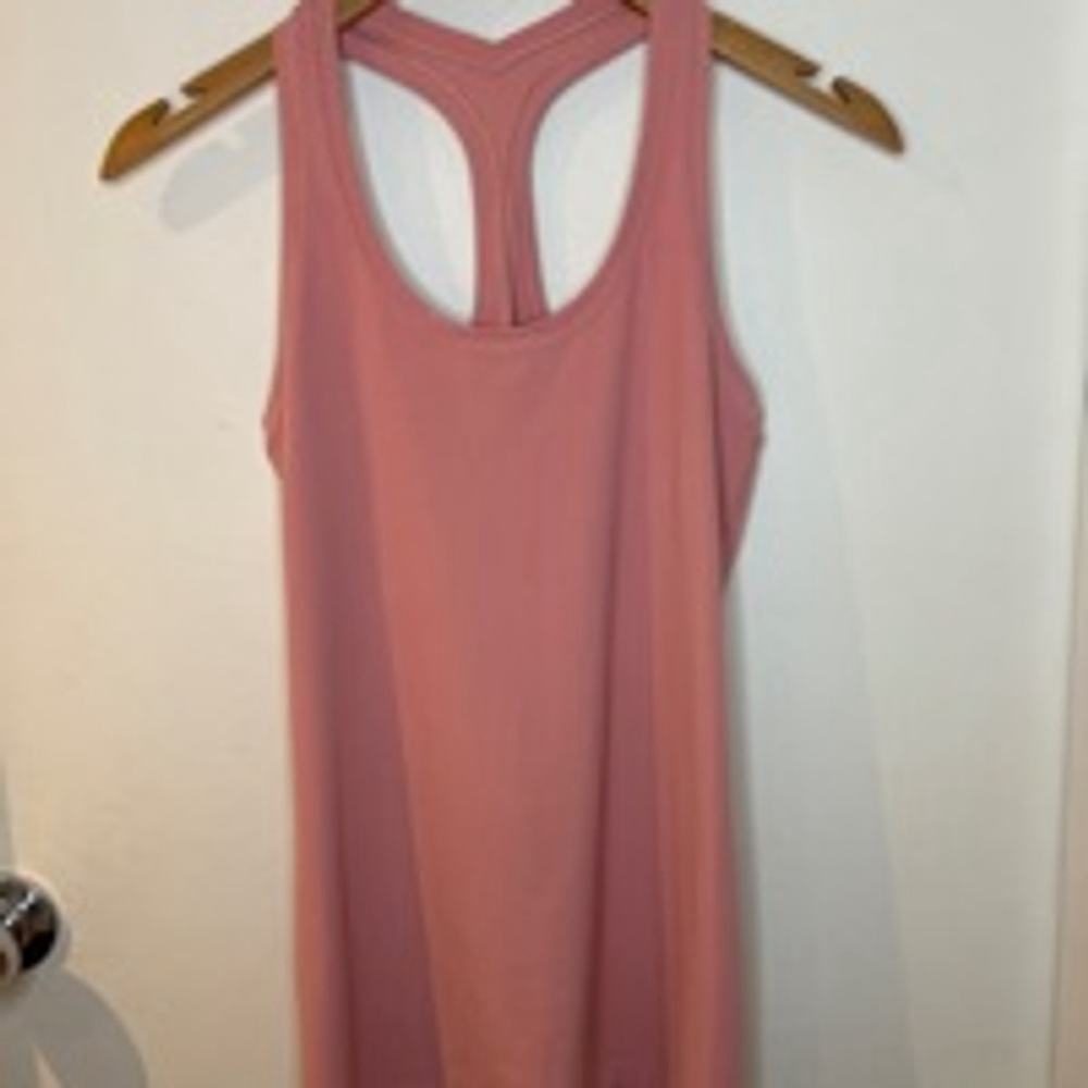 Lulu lemon tank top women’s size med pink Athleisure yoga gym CrossFit hiking
